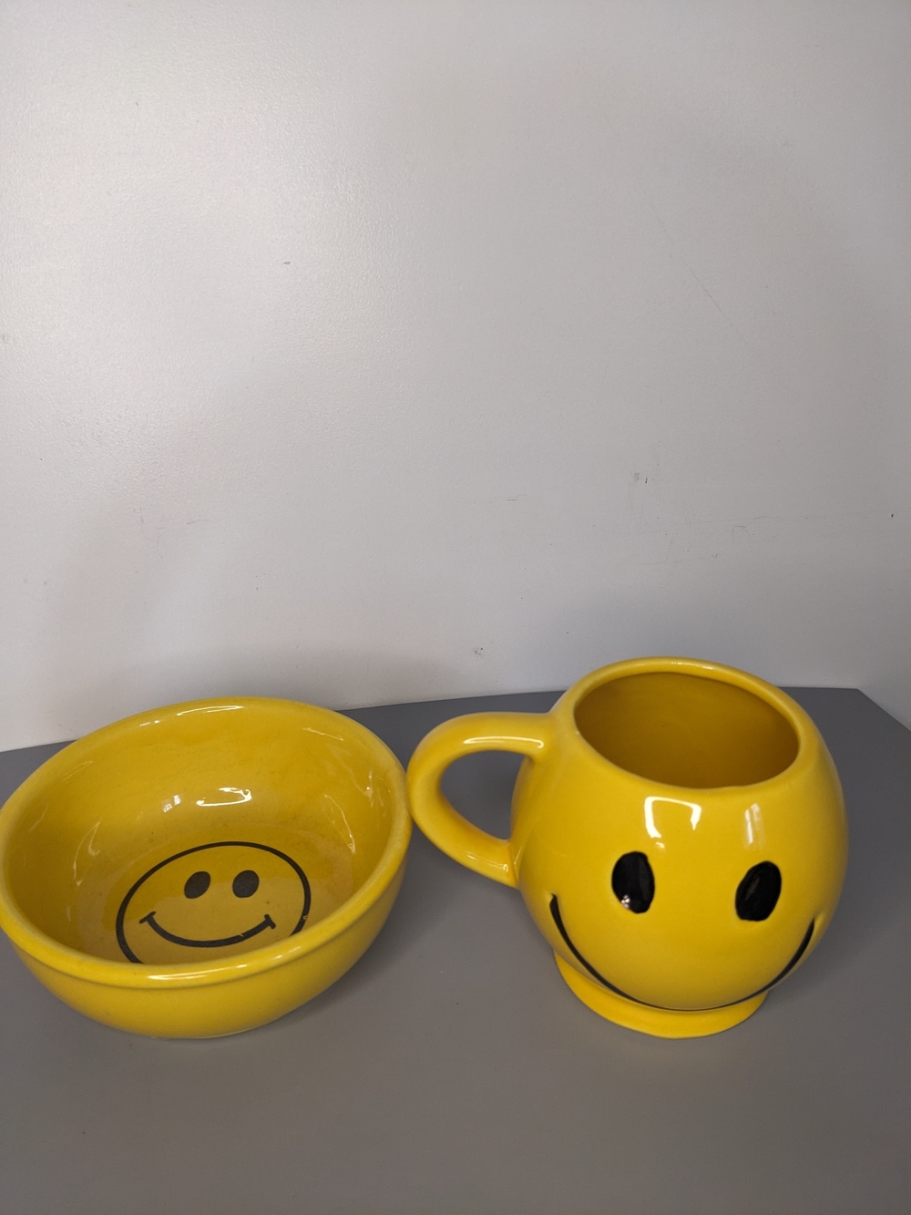 Vintage Mug Bowl Made In Usa Smiley Face Yellow Set Ceramic Retro Happy Face